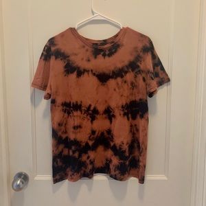 🐝3/$20!! Tie-Dye Tee